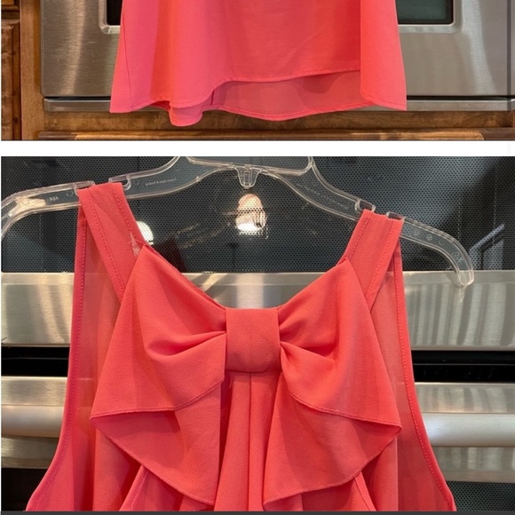 Flowy top with big back bow - Picture 13 of 16
